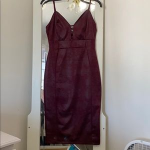 Maroon dress. Size M. Worn once.